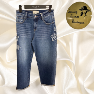 Jean Barrel Flower Details